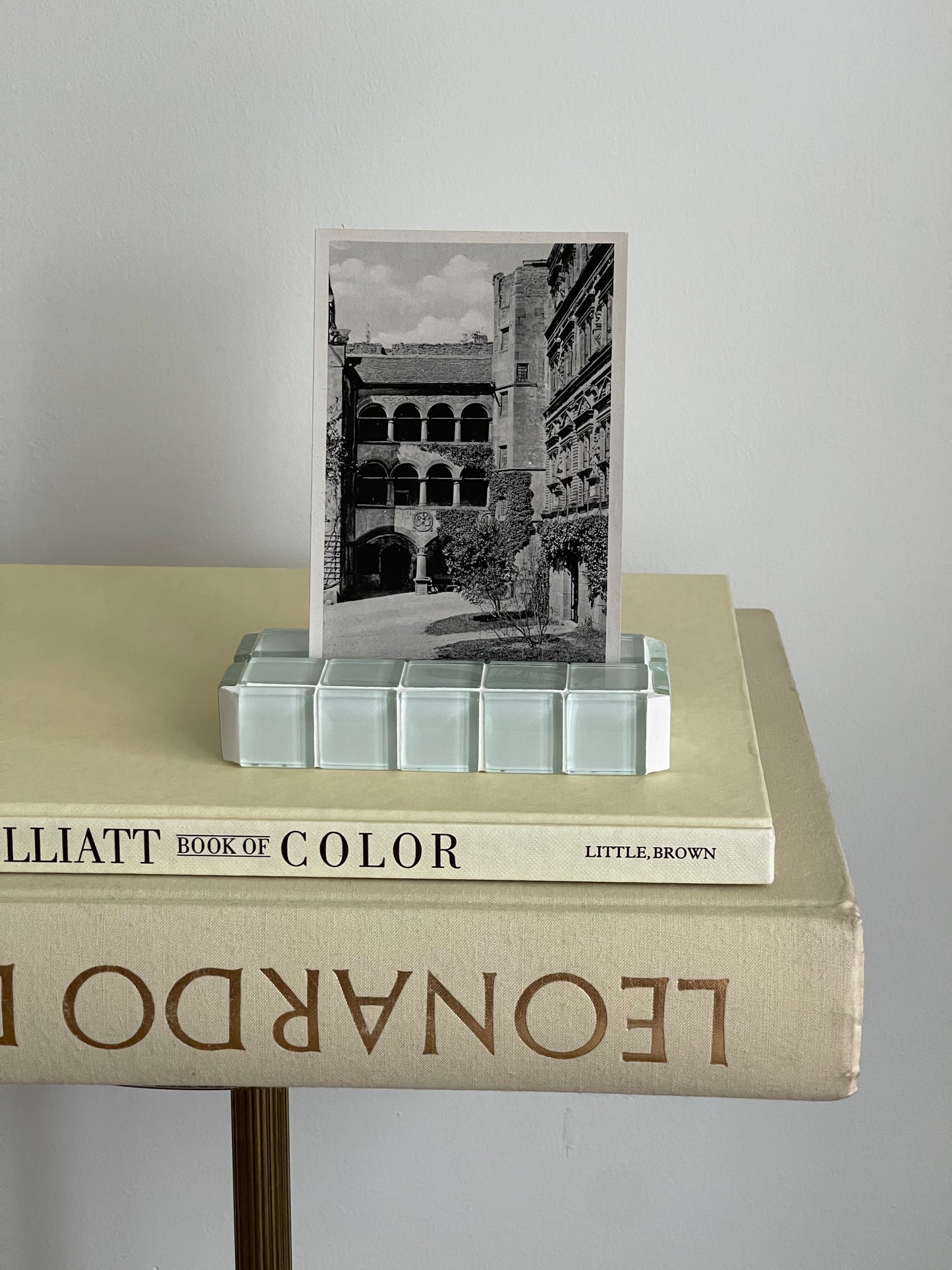 white canvas—glass tile picture stand