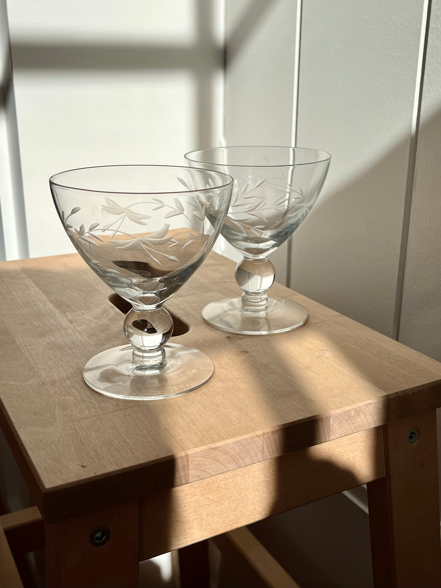 vintage, petite dragonfly glass