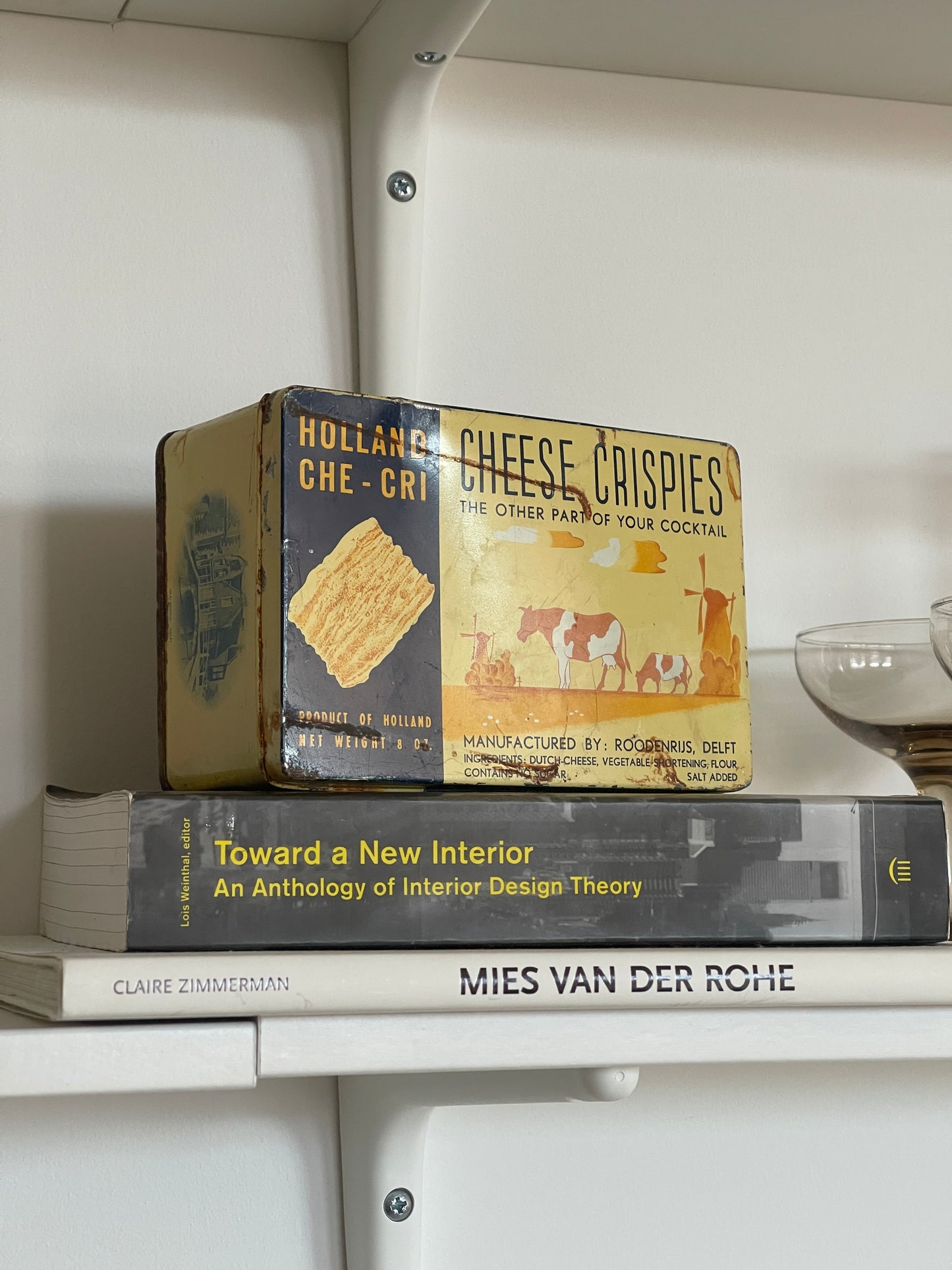 vintage, dutch cheese crispies tin