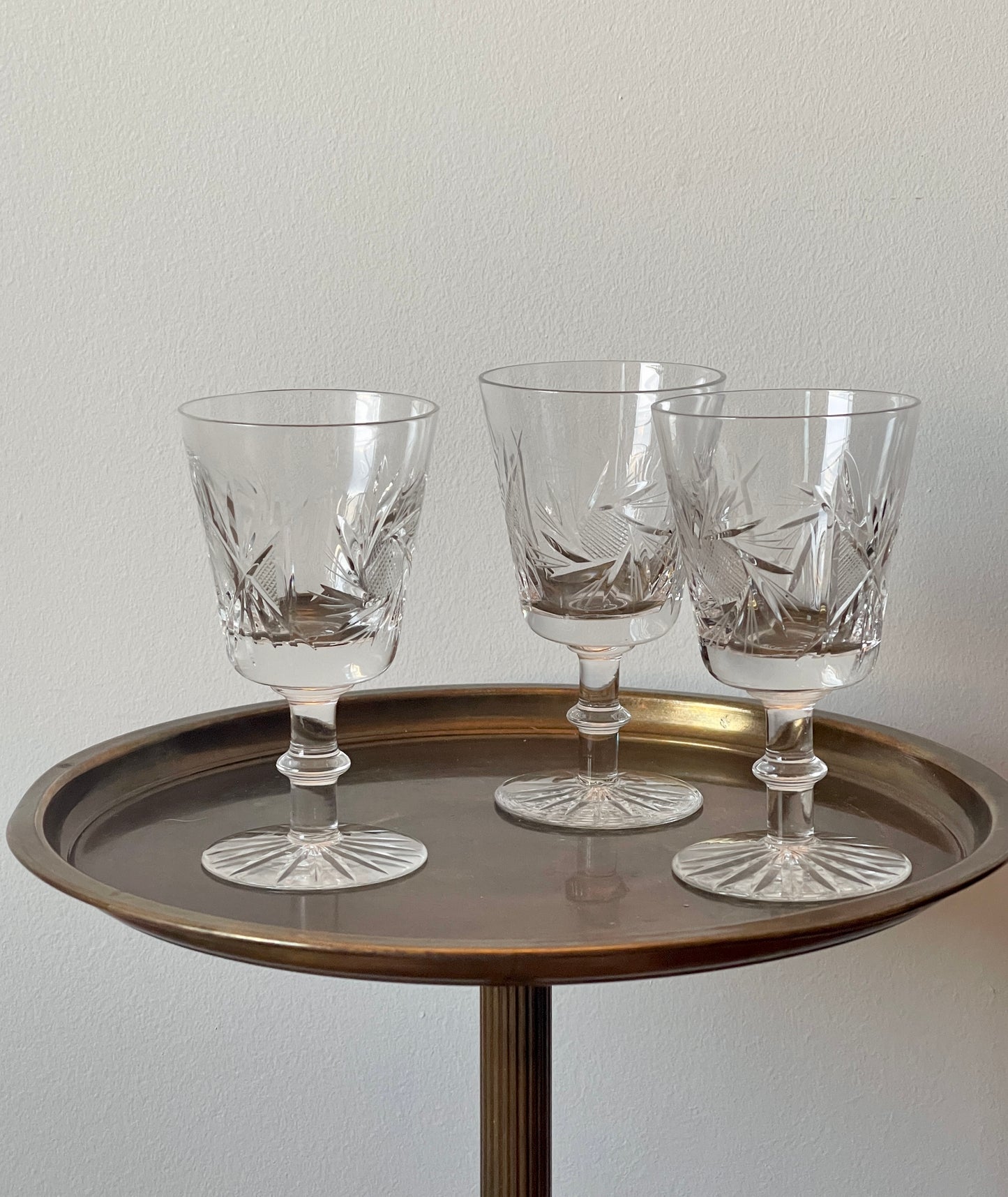 (vintage) petite crystal pinwheel glasses